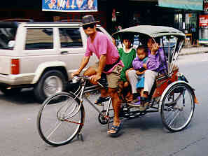 Samlor-Fahrer in Chiang Rai  (12.0 K)